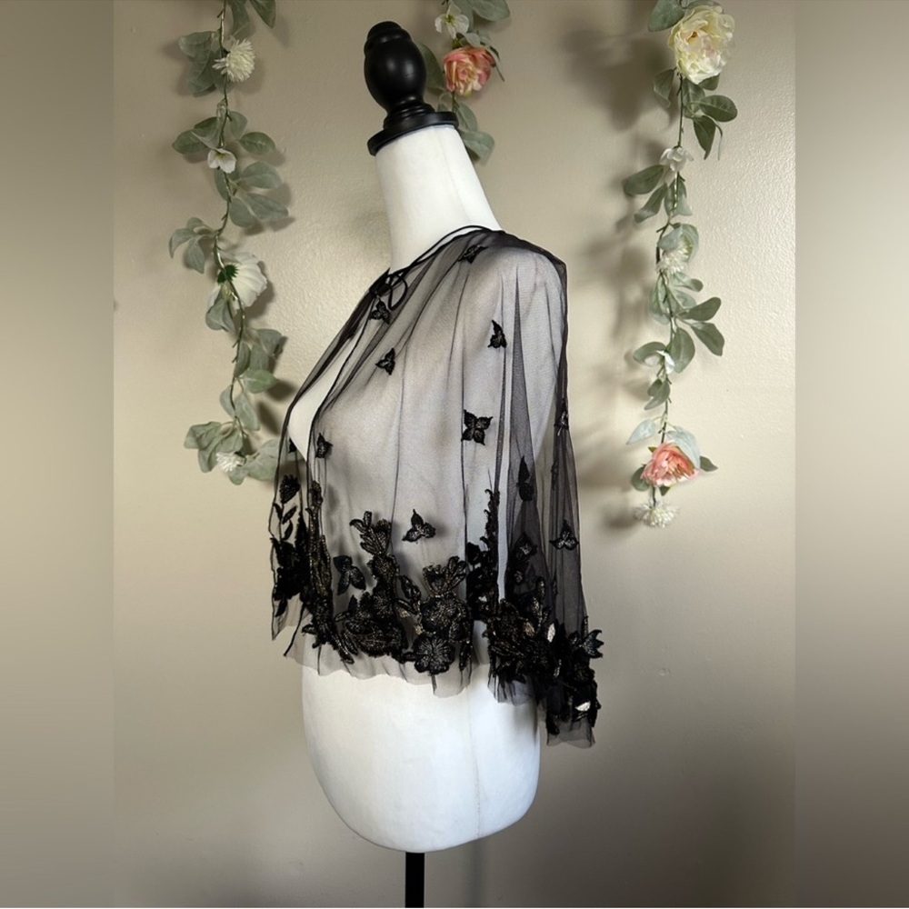 Beaded Shawl/Cape - Picture 2 of 4